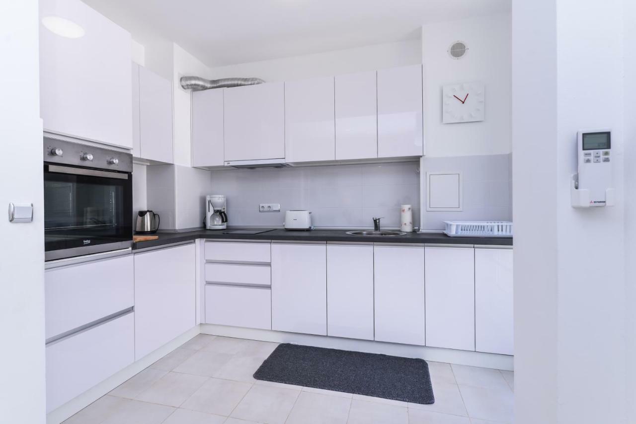 Cinecitta - One Bedroom Lion'S Bridge Apartment София Екстериор снимка