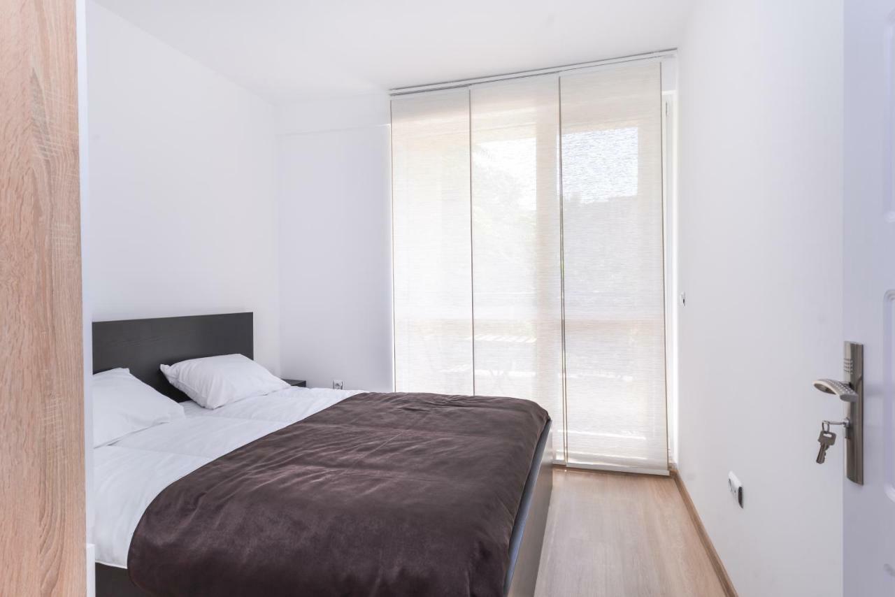 Cinecitta - One Bedroom Lion'S Bridge Apartment София Екстериор снимка